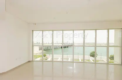 Apartment - 3 Bedrooms - 4 Bathrooms for rent in RAK Tower - Marina Square - Al Reem Island - Abu Dhabi