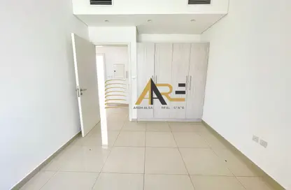 Villa - 3 Bedrooms - 4 Bathrooms for rent in Nasma Residence - Al Tai - Sharjah