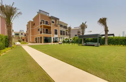 Villa - 5 Bedrooms for rent in Sur La Mer - La Mer - Jumeirah - Dubai