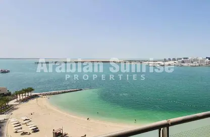 شقة - 2 غرف نوم - 3 حمامات للايجار في الرحبة - المنيرة - شاطئ الراحة - أبوظبي