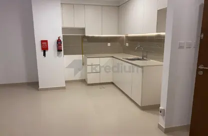 Apartment - 1 Bedroom - 1 Bathroom for rent in Hayat Boulevard 1B - Hayat Boulevard 1 - Hayat Boulevard - Town Square - Dubai