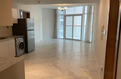 Apartment - 1 Bedroom - 2 Bathrooms for rent in Millennium Binghatti Residences - Business Bay - Dubai Apartment - 1 Bedroom - 2 Bathrooms for rent in Millennium Binghatti Residences - Business Bay - Dubai