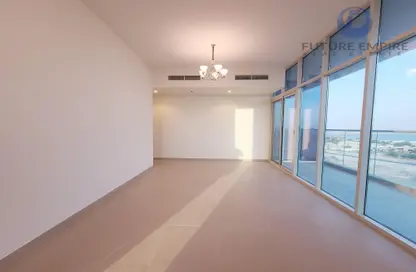 Empty Room image for: Apartment - 2 Bedrooms - 3 Bathrooms for rent in Al Jaddaf Residence - Al Jaddaf - Dubai, Image 1