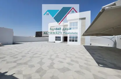Villa - 5 Bedrooms for rent in Madinat Zayed - Abu Dhabi