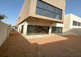Villa - 4 bedrooms - 5 bathrooms for rent in Aldhay at Bloom Gardens - Bloom Gardens - Al Salam Street - Abu Dhabi