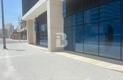 Retail - Studio - 1 Bathroom for rent in Binghatti Azure - Jumeirah Village Circle - Dubai