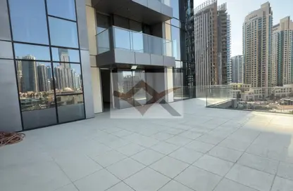 Apartment - 3 Bedrooms - 5 Bathrooms for rent in Boulevard Point - Downtown Dubai - Dubai