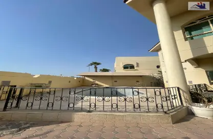 Villa - 4 Bedrooms - 4 Bathrooms for rent in Al Falaj - Al Riqqa - Sharjah