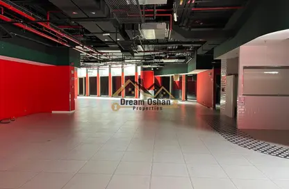 Shop - Studio - 2 Bathrooms for rent in Lamcy Residence - Oud Metha - Bur Dubai - Dubai