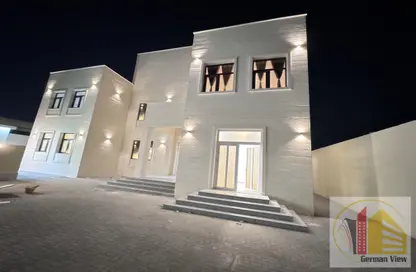 شقة - 2 غرف نوم - 2 حمامات للايجار في مدينة الرياض - أبوظبي