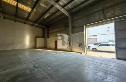 Warehouse - Studio for rent in Phase 2 - Dubai Investment Park (DIP) - Dubai