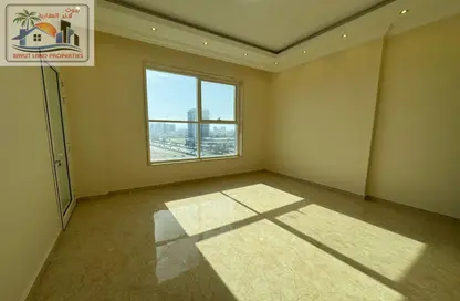 Apartment - 3 Bedrooms - 3 Bathrooms for rent in Al Jurf 2 - Al Jurf - Ajman Downtown - Ajman