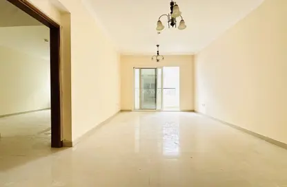 Apartment - 1 Bedroom - 2 Bathrooms for rent in Muwaileh 29 Building - Muwaileh - Sharjah