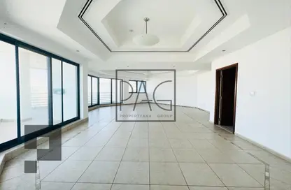 Apartment - 3 Bedrooms - 5 Bathrooms for rent in Al Majaz Tower - Al Majaz - Sharjah