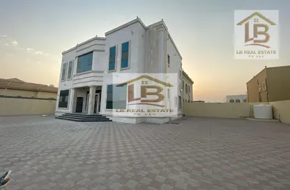 Villa - 5 Bedrooms - 5 Bathrooms for sale in Al Dhait North - Al Dhait - Ras Al Khaimah