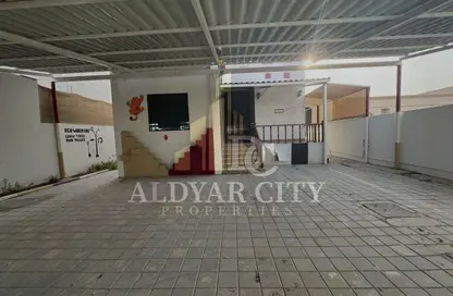فيلا - استوديو - 4 حمامات للايجار في فلل الروضة 2 - 2  الروضة - الروضة - عجمان