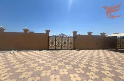 فيلا - 3 غرف نوم - 4 حمامات للايجار في الرفاع - رأس الخيمة