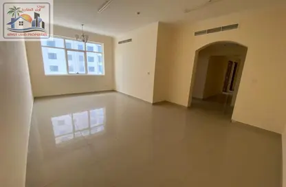 Apartment - 2 Bedrooms - 2 Bathrooms for rent in Al Khan Lagoon - Al Khan - Sharjah
