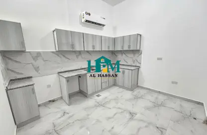 Apartment - 3 Bedrooms - 3 Bathrooms for rent in Madinat Al Riyad - Abu Dhabi