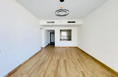 Apartment - 1 Bedroom - 2 Bathrooms for rent in The Waves Residences - Mankhool - Bur Dubai - Dubai