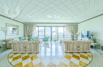 Apartment - 3 Bedrooms - 4 Bathrooms for rent in Palazzo Versace - Culture Village - Dubai