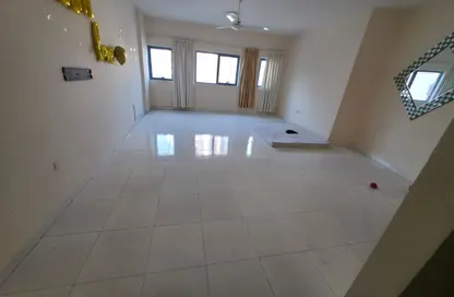 Apartment - Studio - 1 Bathroom for rent in Al Rashidiya Towers - Al Rashidiya - Ajman Downtown - Ajman