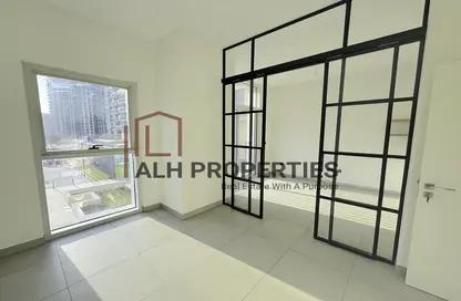 Empty Room image for: Apartment - 1 Bedroom - 1 Bathroom for rent in Socio Tower 2 - Socio Tower - Dubai Hills Estate - Dubai, Image 1