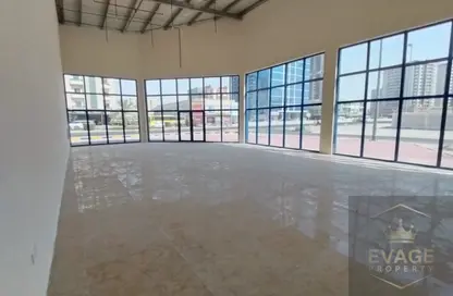Shop - Studio for rent in Gate Tower 1 - Musheiref - Ajman