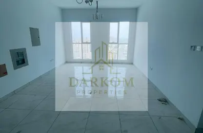 Apartment - 2 Bedrooms - 2 Bathrooms for rent in Fairmont Ajman - Al Nakhil 2 - Al Nakhil - Ajman