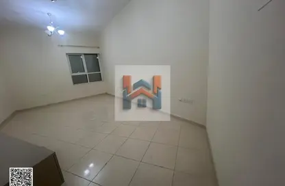 شقة - غرفة نوم - 2 حمامات للايجار في أورينت تاور 1 - أورينت تاور - البستان - عجمان