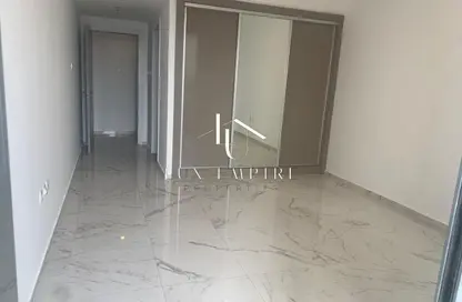 Apartment - 1 Bedroom - 2 Bathrooms for rent in Golden Dream Tower 1 - Jumeirah Village Circle - Dubai