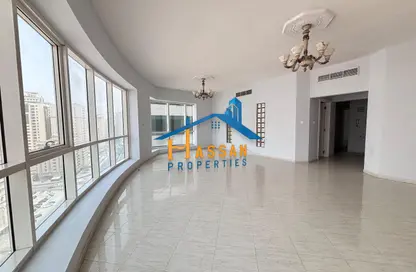 Apartment - 2 Bedrooms - 3 Bathrooms for rent in Ameer Bu Khamseen Tower - Al Majaz 3 - Al Majaz - Sharjah