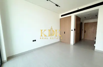 شقة - 1 حمام للايجار في بن غاطي أزور - منطقة 16 - قرية الجميرا سركل - دبي