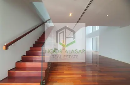 Duplex - 3 Bedrooms - 5 Bathrooms for rent in Maze Tower - Sheikh Zayed Road - Dubai