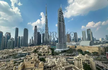 Apartment - 2 Bedrooms - 3 Bathrooms for sale in Burj Royale - Downtown Dubai - Dubai