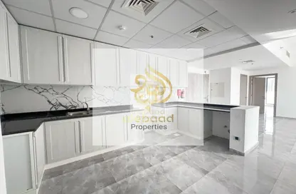 Apartment - 3 Bedrooms - 4 Bathrooms for rent in Al Warsan 4 - Al Warsan - Dubai