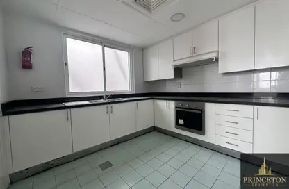 Apartment - 2 Bedrooms - 2 Bathrooms for rent in Golden Sands 7 - Mankhool - Bur Dubai - Dubai