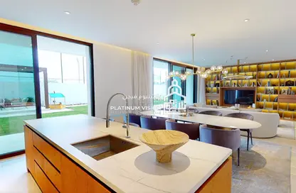 فيلا - 5 غرف نوم - 7 حمامات للبيع في بحيرات السعديات - جزيرة السعديات - أبوظبي