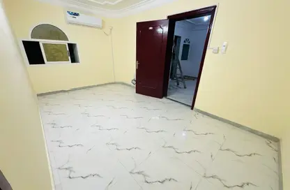 فيلا - غرفة نوم - 1 حمام للايجار في فلل المشرف - المشرف - أبوظبي