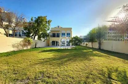 Villa - 2 Bedrooms - 4 Bathrooms for rent in District 16E - Jumeirah Village Circle - Dubai