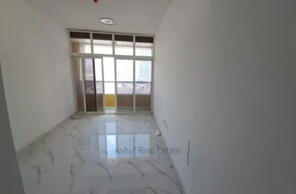 شقة - 2 غرف نوم - 3 حمامات للايجار في شارع جمال عبد الناصر - المجاز - الشارقة