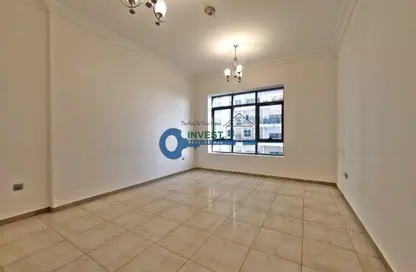 شقة - غرفة نوم - 2 حمامات للايجار في برج حمزة - مدينة دبي الرياضية - دبي