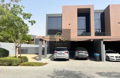 Townhouse - 3 Bedrooms - 4 Bathrooms for rent in Robinia - Masaar - Tilal City - Sharjah
