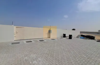 مستودع - استوديو - 2 حمامات للايجار في الصجعة الصناعية - آلصجعه - الشارقة