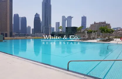 صورة لـ حوض سباحة شقة - غرفة نوم - 1 حمام للبيع في داون تاون فيوز 2 برج 3 - II داون تاون فيوز - دبي وسط المدينة - دبي ، صورة رقم 1