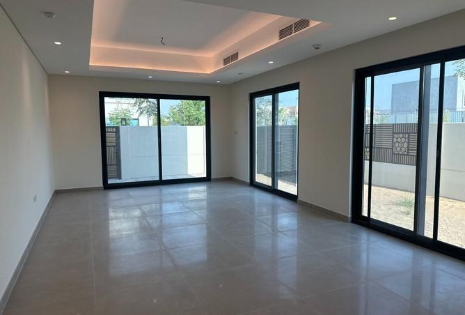 15307000 - Property Image 3