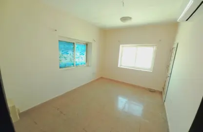 Apartment - 1 Bedroom - 1 Bathroom for rent in Muwailih Building - Muwaileh - Sharjah