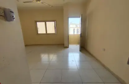 شقة - غرفة نوم - 1 حمام للايجار في مبني اس جي - شارع خليفة - أبوظبي