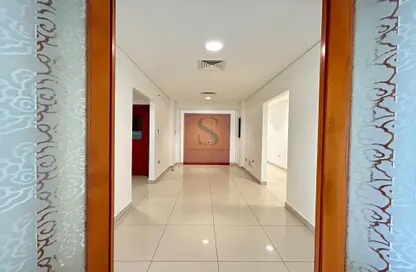 شقة - 4 غرف نوم - 6 حمامات للايجار في باي فيو - منطقة النادي السياحي - أبوظبي