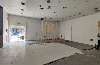 Shop - Studio for rent in Al Garhoud - Dubai
